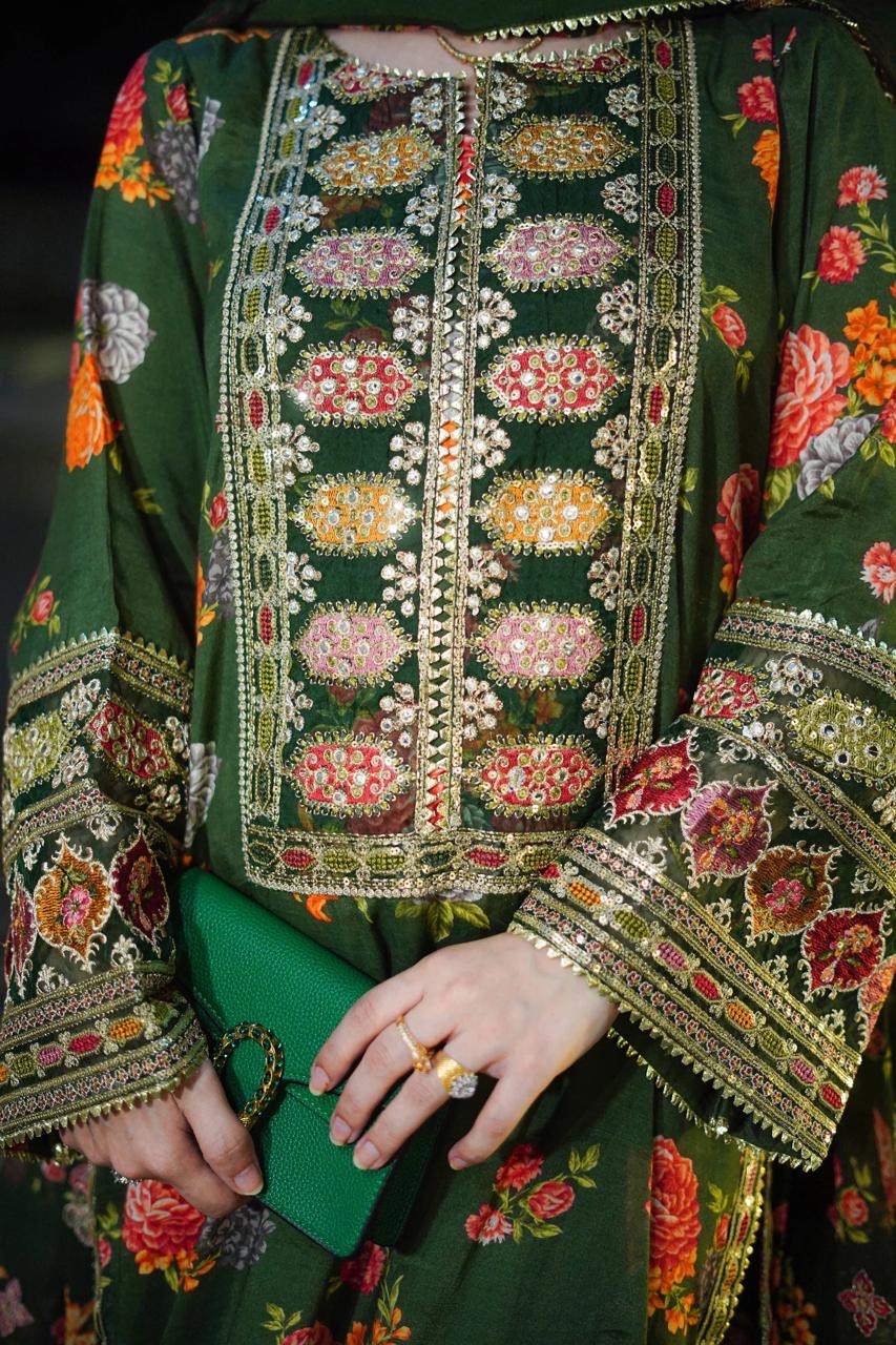 ANEELA’S UNSTITCHED SILK 3PC WITH READY TO WEAR DUPATTA