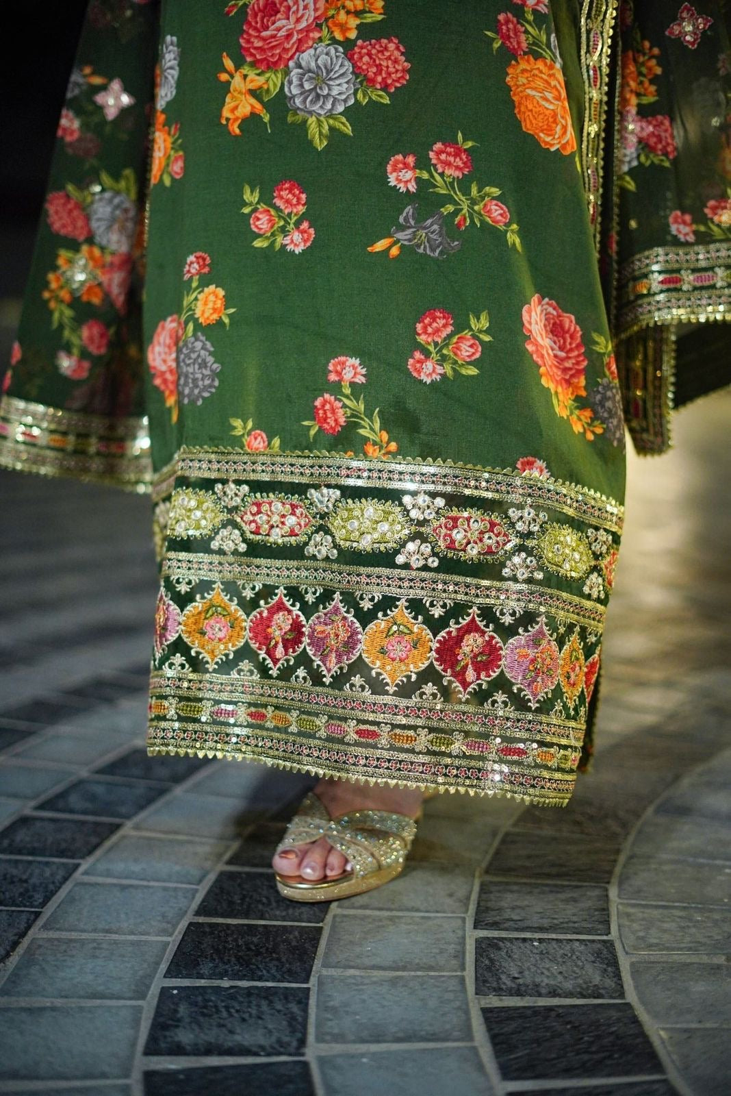 ANEELA’S UNSTITCHED SILK 3PC WITH READY TO WEAR DUPATTA